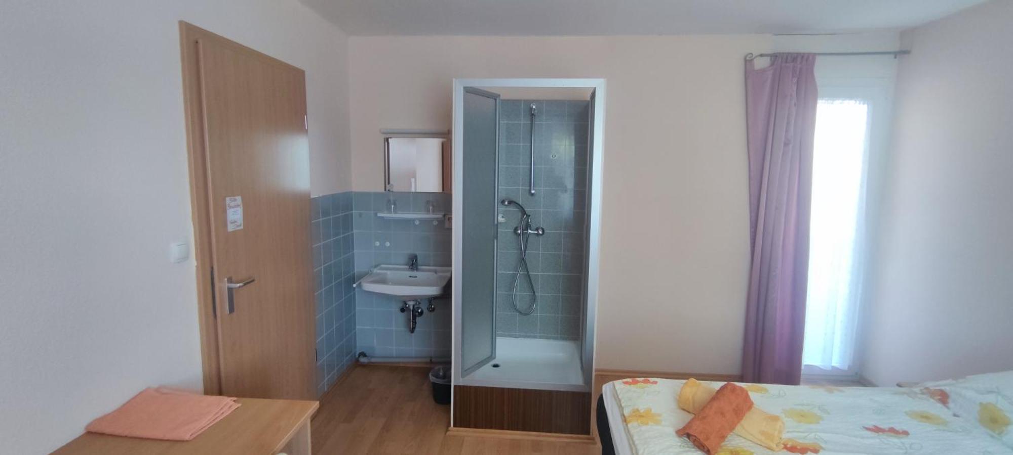 Alb Rooms, Zimmer Auf Der Schwaebischen Alb Oberlenningen Dış mekan fotoğraf